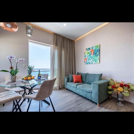 Big Blue Suites 1 依拉佩特拉 外观 照片